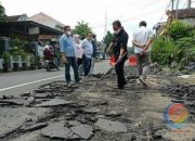 Ruas Jalan Ngampon – Bendo Rusak Berat, Komisi III Lakukan Sidak Temukan Beberapa Masalah