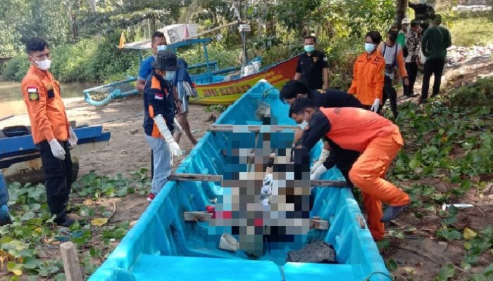 Mayat Mengapung di Timur Pantai Ngelo – Tanggunggunung, Jasad Pemancing Yang Hilang 5 Hari Lalu