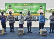 Kapolda Jatim Lepas Distribusi Daging Qurban Door to Door untuk Masyarakat Terdampak Covid-19