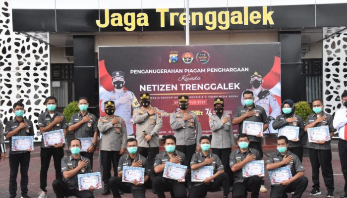 Berikan Penghargaan Kepada Sejumlah Netizen, Kapolres Trenggalek: Aktif Edukasi Bijak Bermedsos