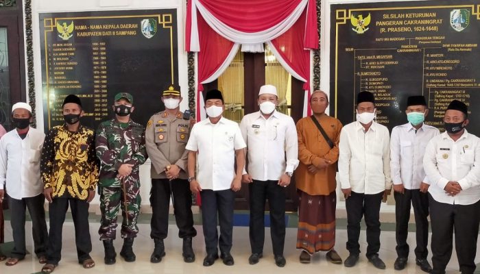 Kepala Staf Kepresidenan RI Apresiasi Kinerja Forkopimda Kabupaten Sampang Dalam Penanganan Covid-19