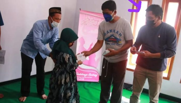 Jurnalis Ponorogo Gelar Bakti Sosial Santuni Yatim Piatu Korban Covid 19