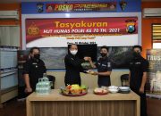 Hari Jadi Humas Polri ke 70 Tahun, Polres Kediri Gelar Potong Tumpeng Bersama Perwakilan Wartawan