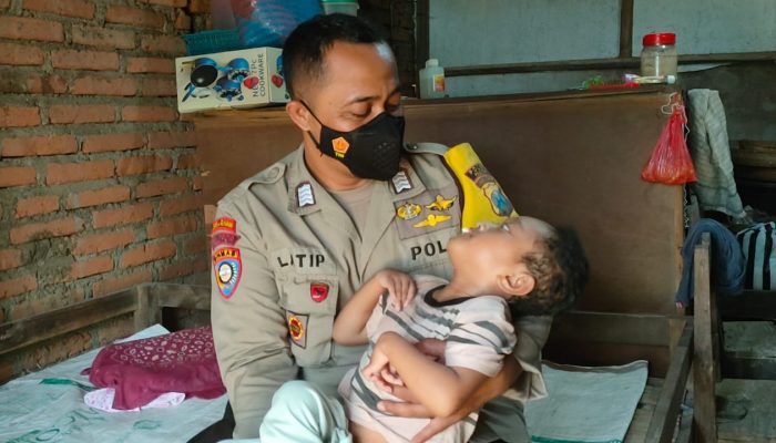 Demi Bantu Penyandang Disabilitas Bripka Latip Utomo Rela Sisihkan Sebagian Gajinya