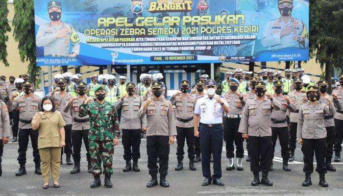 Jelang Nataru, Polres Kediri Gelar Apel Pasukan Operasi Zebra Semeru 2021