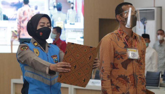 Wakapolda Jatim Pimpin Pakta Integritas dan Pengambilan Sumpah Seleksi SIPSS T.A 2022,