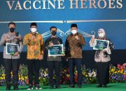 Peringatan Hari Jadi Kabupaten Sidoarjo ke-163, Kapolresta Sidoarjo Raih Vaccine Heroes