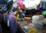 Kapolri Turun Langsung ke Pasar Pastikan Stok Minyak Goreng Untuk Warga Aman