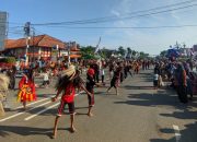 Kang Bupati Giri dan Wabub Bunda Lisdyarita Nari Ganongan Bareng Ratusan Anak SD Usai Pembukaan Flash Mob