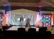 Puncak Hari Jadi Tulungagung Ke – 817, Dunas Koprasi Dan Usaha Mikro Gelar Fashion Show Batik Go International