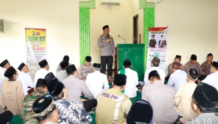 Jum’at Curhat, Kapolres Jombang Serap Aspirasi Warga Sumobito