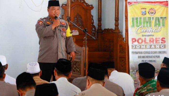 Jum’at Curhat, Warga Plumbon Gambang Sampaikan Aspirasi