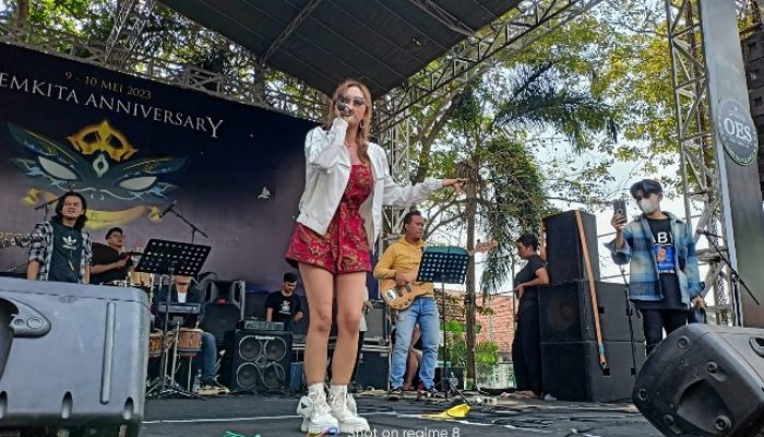 Clarisa Arda, Tampil Memukau Acara Puncak Dies Natalis SMKN 1 Boyolangu Ke -51