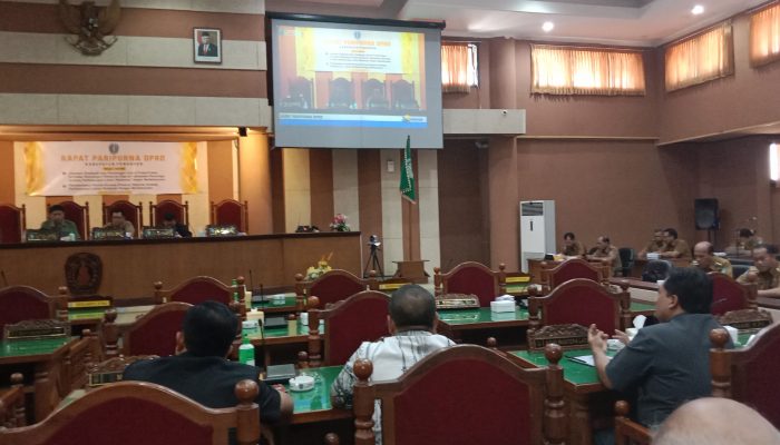 Rapat Paripurna, 8 Fraksi di DPRD Ponorogo Setujui Bentuk Pansus Bahas Raperda PLP2B