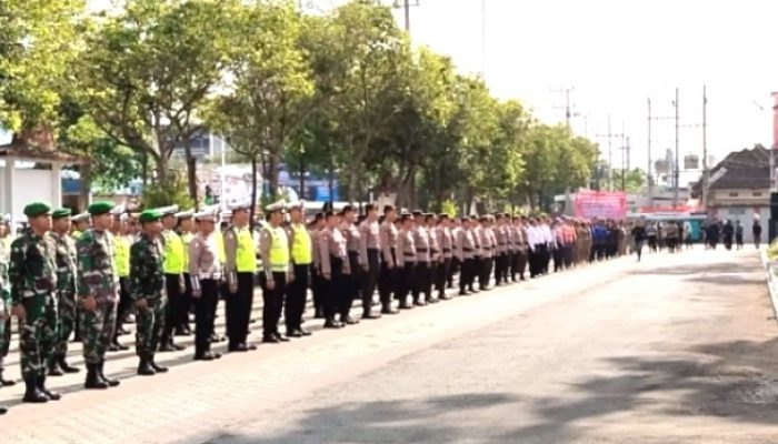 Kapolres Tulungagung Pimpin Apel Gelar Pasukan Operasi Mantap Brata 2023-2024