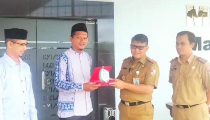 Kunjungi MPP Tubaba, Siswa-siswi MA PSA Istiqomah Islamiyah Disambut Hangat Kepala DPMPTSP