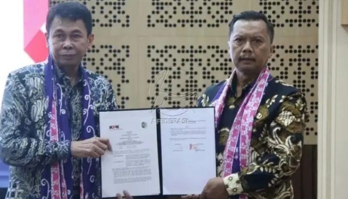 Pemkab Tulungagung Terima Hibah Barang Rampasan Negara Hasil Perkara Tindak Pidana Korupsi