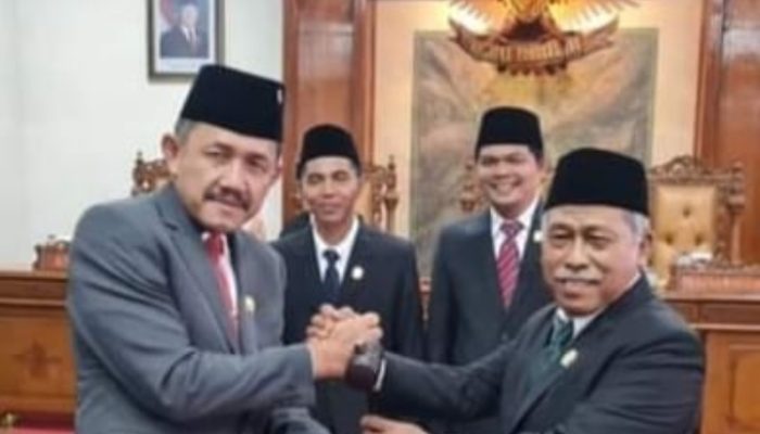 DPRD Tulungagung Gelar Rapat Paripurna: Pengusulan Ketua dan Pengucapan Sumpah Wakil Ketua DPRD Masa Jabatan 2024-2029