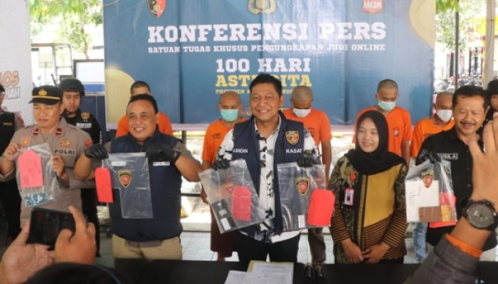 Polres Trenggalek Berhasil Bongkar Kasus Judi Online, Enam Tersangka Diamankan