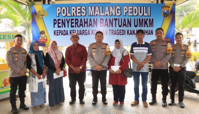 Dukung Pemulihan Ekonomi, Polres Malang Beri Modal Usaha bagi Keluarga Korban Kanjuruhan