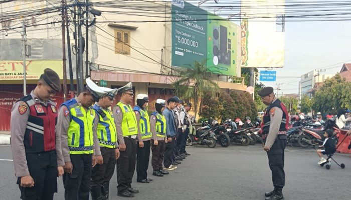 Satlantas Polres Kediri Kota Hadir Dalam Pengamanan Car Free Day di Jalan Dhoho