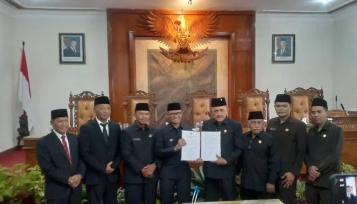 DPRD Tulungagung Gelar Rapat Paripurna, Usulkan Pengesahan Pengangkatan Bupati dan Wakil Bupati Terpilih